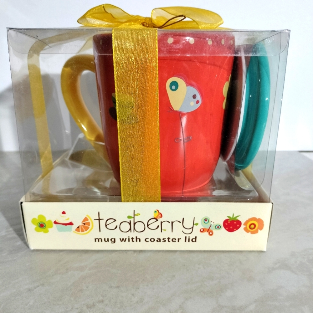 CR Gibson Lidded Sipper 17 oz Ceramic Mug Set Teaberry Design Teacher